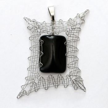 Preview: 546 Klöppelschmuck Bastelset „Schwarzes Karree"